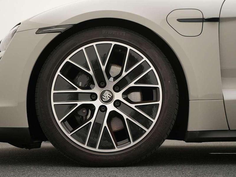 Occasion Porsche Taycan 240 kW (327 PK) 2022 Grijs Sedan