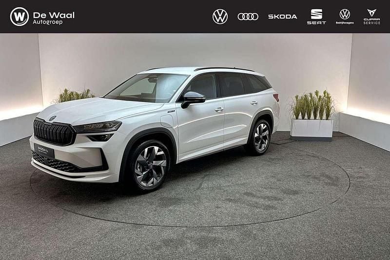 Wit Nieuw 2025 Skoda Kodiaq Business Line SUV | € 53.700 (Eerlijke prijs) - Afbeelding 1/3