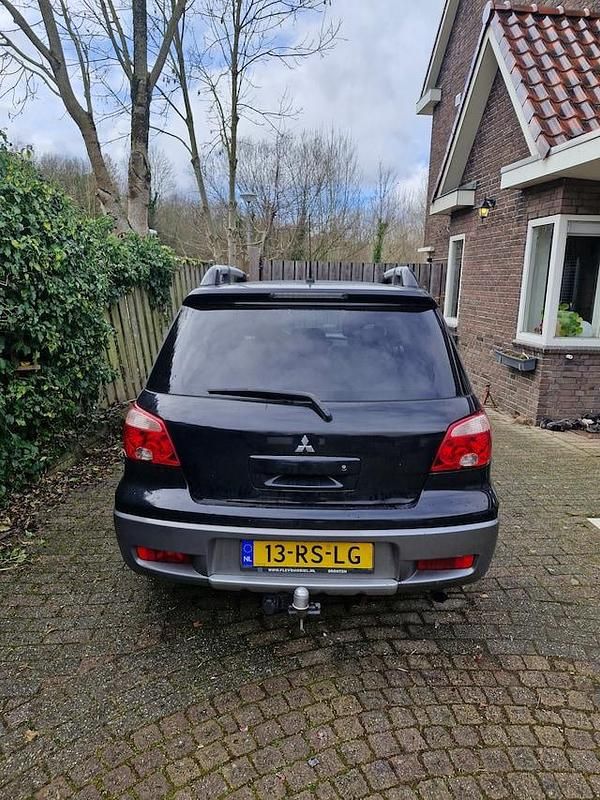 Occasion Mitsubishi Outlander Invite+ 2005 Zwart SUV