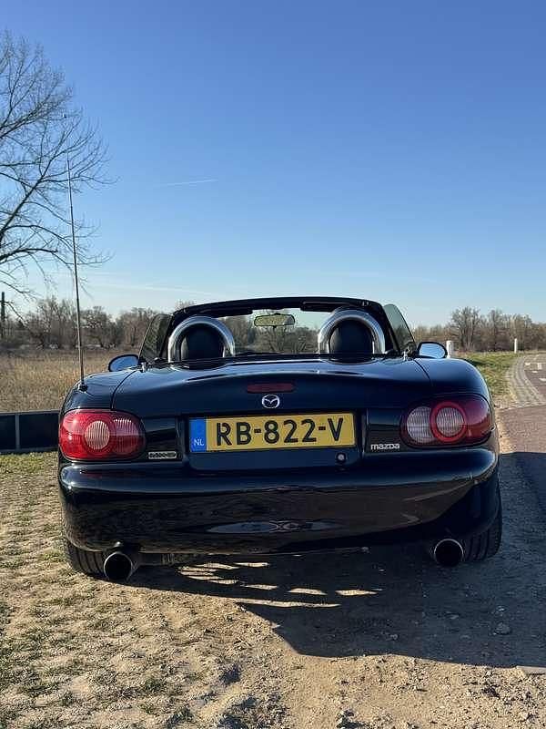 Occasion Mazda MX5 Exclusive 110 PK (80 kW) 2002 Zwart Cabriolet