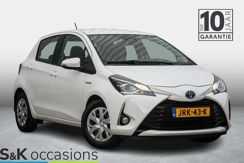 Occasion Toyota Yaris Hybrid 101 PK (74 kW) 2020 Wit Hatchback
