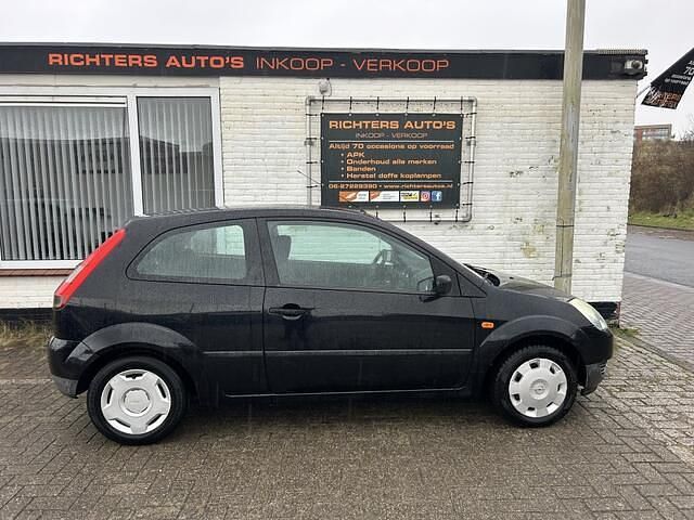 Occasion Ford Fiesta Style 69 PK (50 kW) 2004 Zwart Hatchback