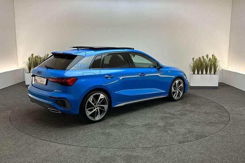 Occasion Audi A3 Sportback Ambiente 150 PK (110 kW) 2023 Turboblauw Hatchback