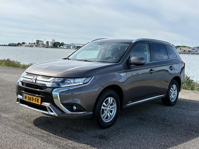 Occasion Mitsubishi Outlander 135 PK (99 kW) 2020 Bruin SUV