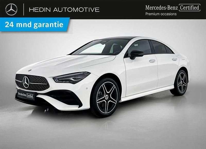 Wit Gebruikt 2024 Mercedes CLA250e Advanced Plus Sedan | € 43.900 - Afbeelding 1/4