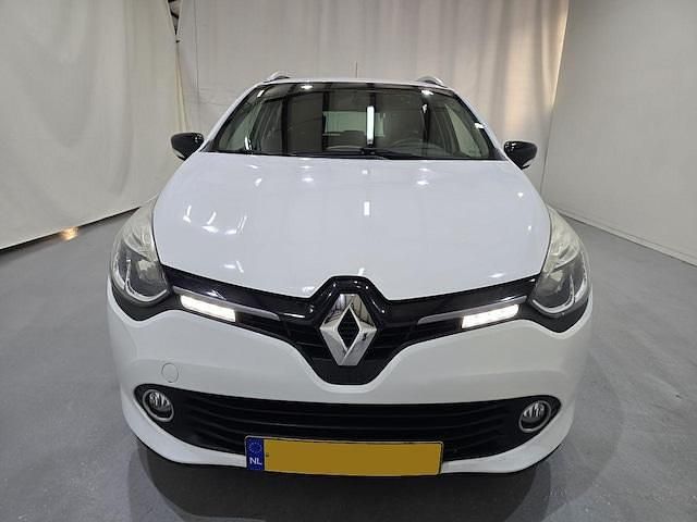 Occasion Renault Clio GrandTour Night&Day 90 PK (66 kW) 2014 Wit Stationwagen