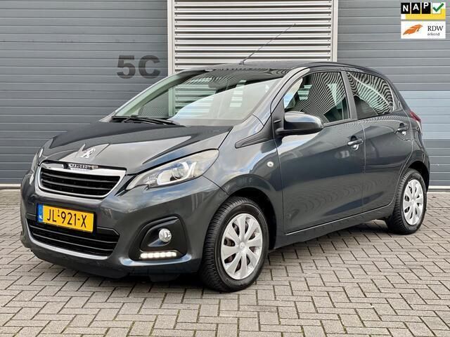 Grijs Gebruikt 2016 Peugeot 108 Active Hatchback | € 5.990 (Eerlijke prijs) - Afbeelding 1/4
