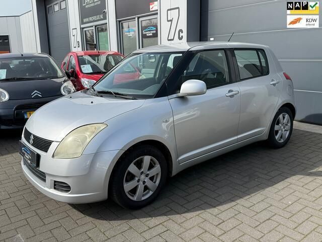 Grijs Gebruikt 2008 Suzuki Swift Hatchback | € 3.495 (Eerlijke prijs) - Afbeelding 1/4