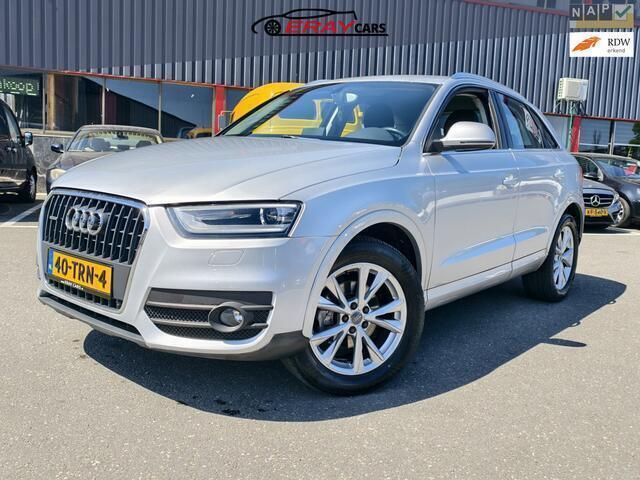 Grijs, metallic lak Gebruikt 2012 Audi Q3 Proline SUV | € 11.999 (Eerlijke prijs) - Afbeelding 1/4