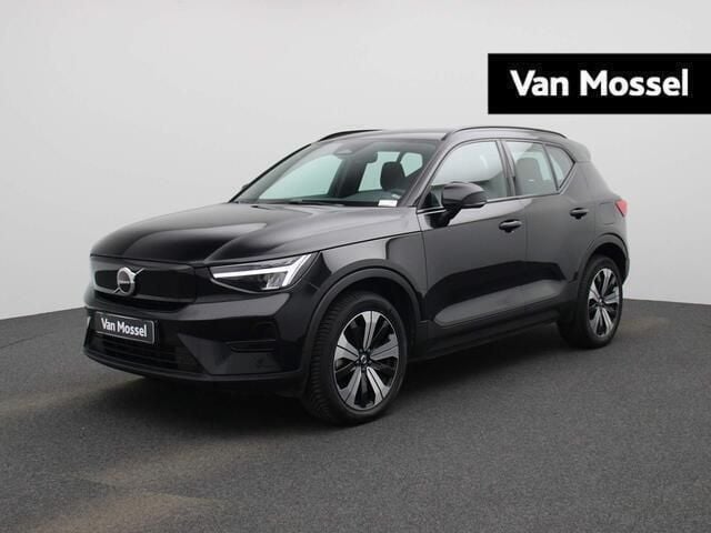 Zwart Gebruikt 2022 Volvo XC40 Core SUV | € 29.940 (Super prijs) - Afbeelding 1/4