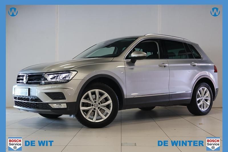 Zilver Gebruikt 2017 VW Tiguan Highline SUV | € 27.449 (Super prijs) - Afbeelding 1/4
