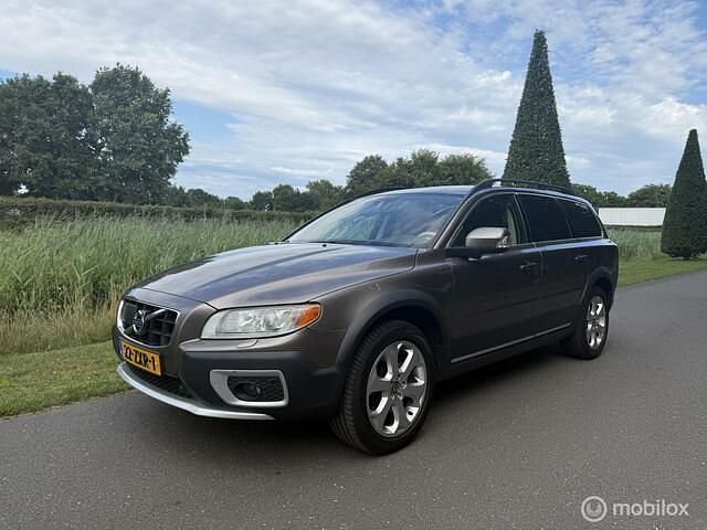 Grijs Gebruikt 2010 Volvo XC70 Summum SUV | € 7.950 (Iets duurder) - Afbeelding 1/4