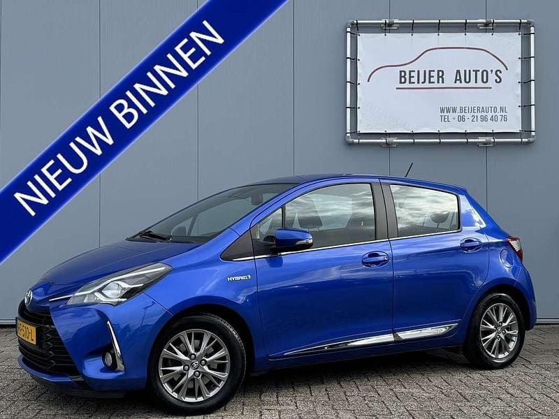 Blauw Gebruikt 2017 Toyota Yaris Hybrid Executive Hatchback | € 15.395 (Super prijs) - Afbeelding 1/4