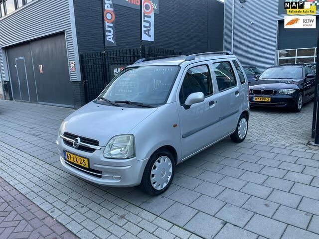 Grijs Gebruikt 2003 Opel Agila Color Edition Hatchback | € 1.499 (Iets duurder) - Afbeelding 1/4