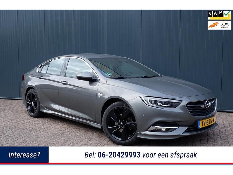 Grijs Gebruikt 2018 Opel Insignia Innovation Hatchback | € 17.950 (Eerlijke prijs) - Afbeelding 1/4
