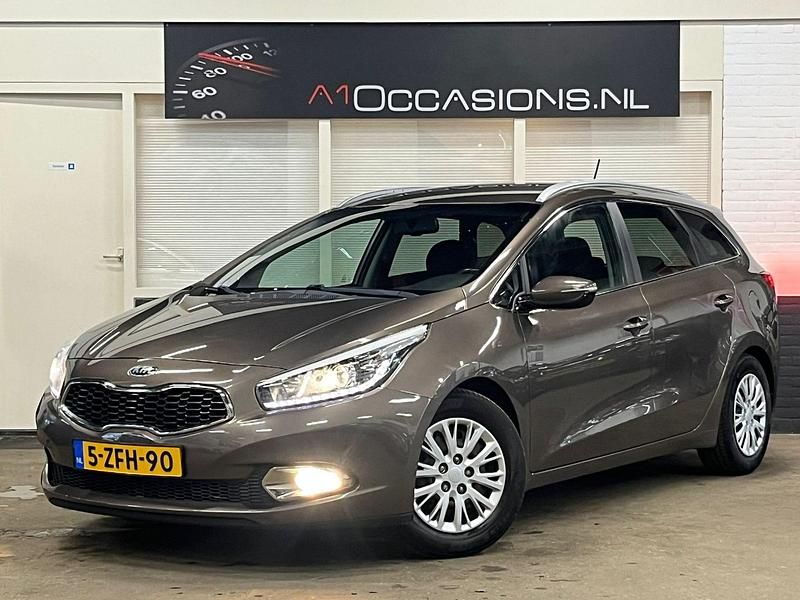 Occasion Kia Ceed 135 PK (99 kW) 2015 Bruin Hatchback