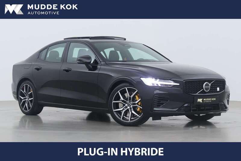 Zwart Nieuw 2025 Volvo S60 Sedan | € 57.900 (Iets duurder) - Afbeelding 1/4