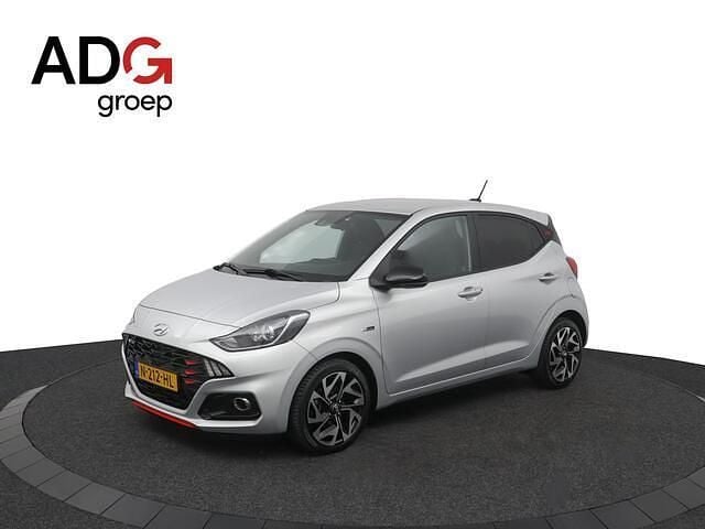 Grijs Gebruikt 2021 Hyundai i10 N Line Hatchback | € 15.900 (Eerlijke prijs) - Afbeelding 1/4