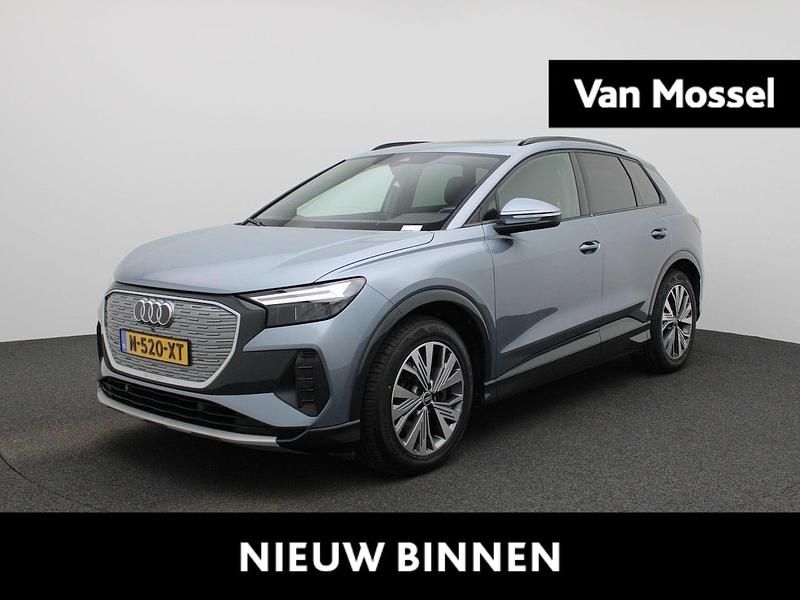 Blauw Occasion 2022 Audi Q4 e-tron Design SUV | € 32.900 (Duur) - Afbeelding 1/4