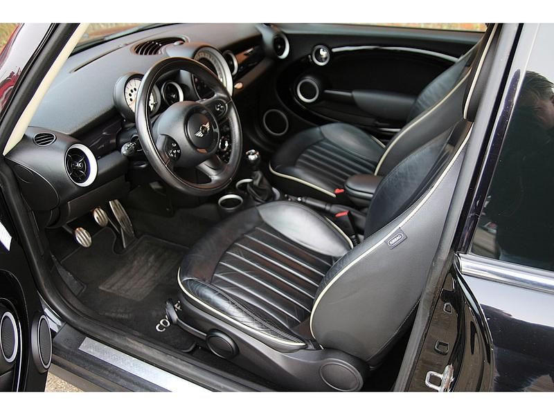 Occasion Mini Cooper S 184 PK (135 kW) 2011 Zwart (metallic) Hatchback