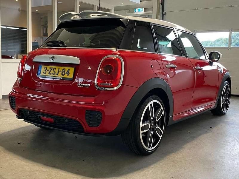 Occasion Mini Cooper 136 PK (100 kW) 2015 Rood Hatchback