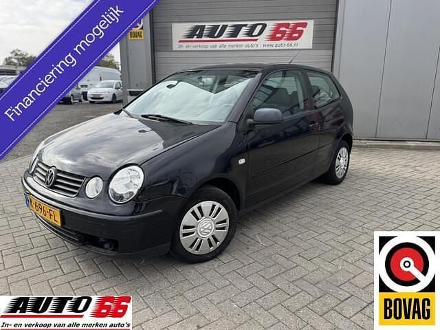 Zwart Gebruikt 2004 VW Polo Hatchback | € 895 (Goede deal) - Afbeelding 1/4