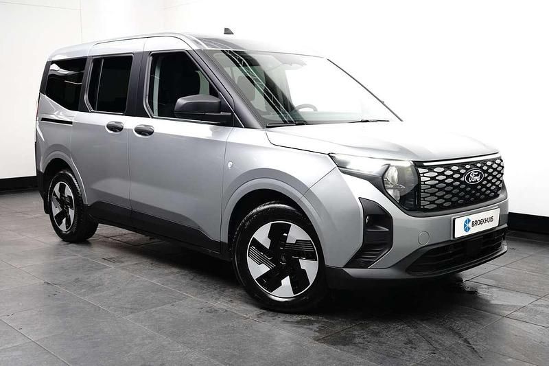Occasion Ford Tourneo Courier 100 kW (136 PK) 2025 Zilver MPV