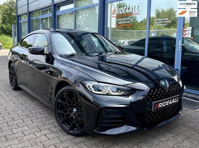 Zwart Gebruikt 2021 BMW 420 Executive Coupé | € 42.249 (Duur) - Afbeelding 1/4