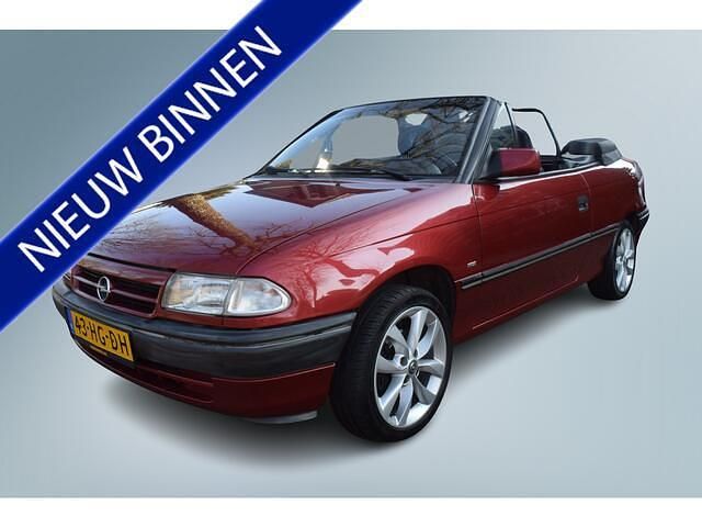 Rood Gebruikt 1993 Opel Astra Cabriolet | € 2.950 - Afbeelding 1/4