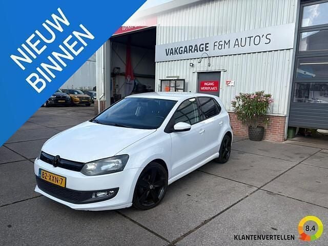 Wit Gebruikt 2012 VW Polo Comfortline Hatchback | € 3.950 (Eerlijke prijs) - Afbeelding 1/4