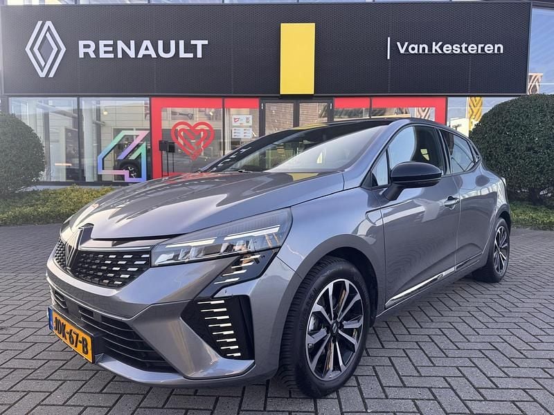 Grijs Occasion 2025 Renault Clio V Techno Hatchback | € 26.240 (Goede deal) - Afbeelding 1/4