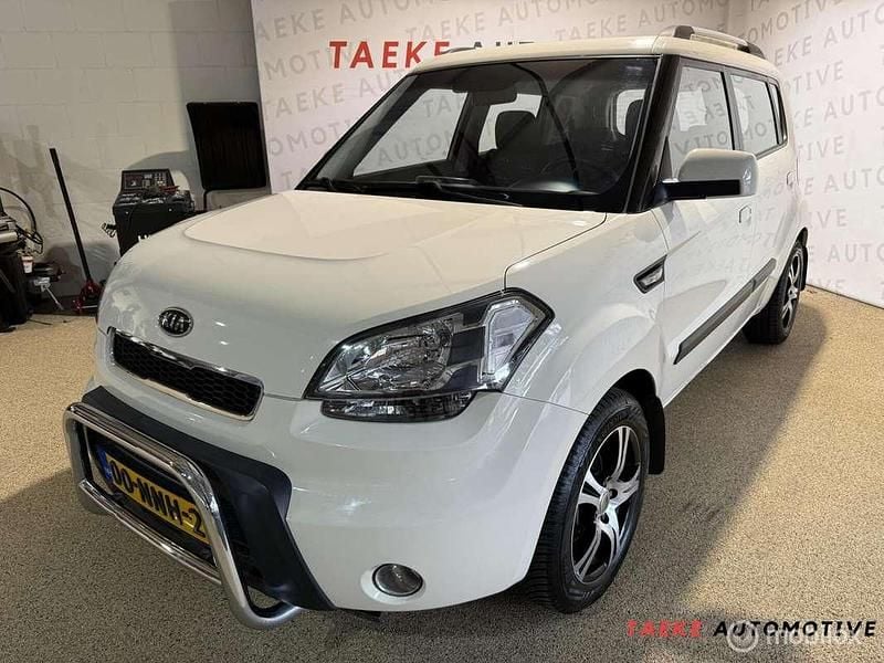 Creme Gebruikt 2010 Kia Soul SUV | € 4.950 (Eerlijke prijs) - Afbeelding 1/4
