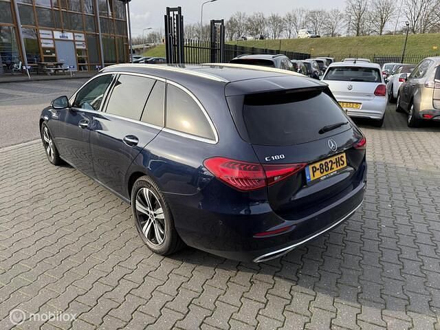 Occasion Mercedes C180 AMG line 170 PK (125 kW) 2022 Blauw Stationwagen