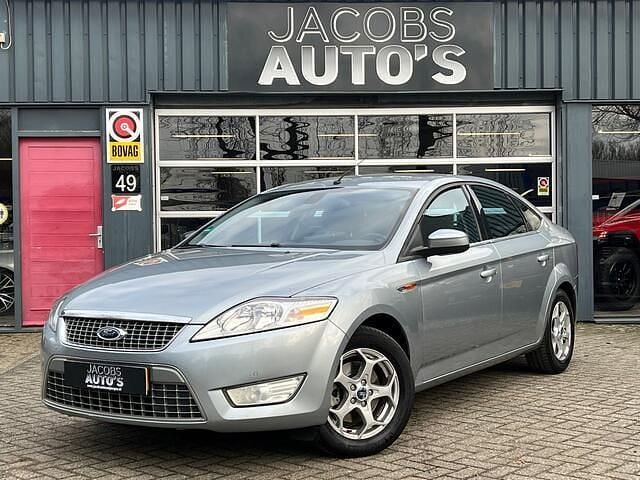 Grijs (metallic) Occasion 2009 Ford Mondeo Limited Hatchback | € 4.995 (Iets duurder) - Afbeelding 1/4