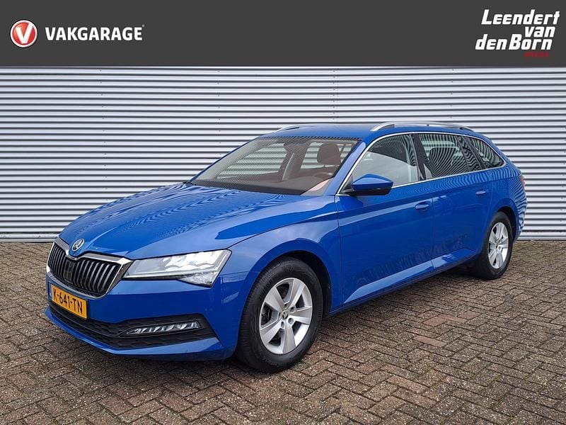 Blauw Occasion 2021 Skoda Superb Business Line Stationwagen | € 21.995 (Super prijs) - Afbeelding 1/4