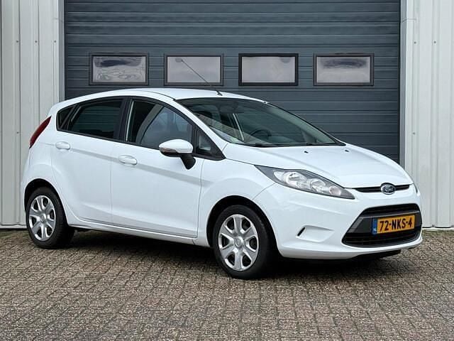 Occasion Ford Fiesta Limited 60 PK (44 kW) 2010 Wit Hatchback