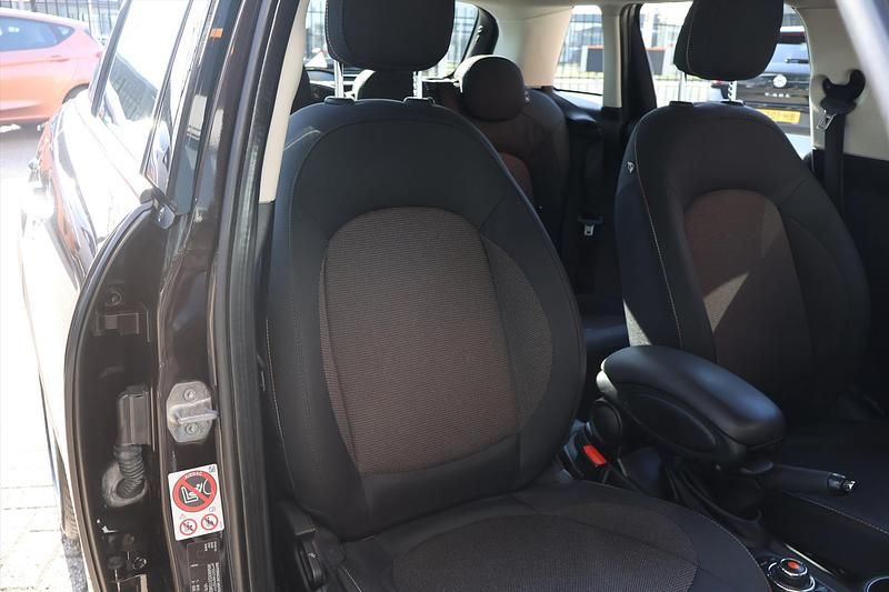 Occasion Mini Cooper Business 136 PK (100 kW) 2015 Bruin Hatchback