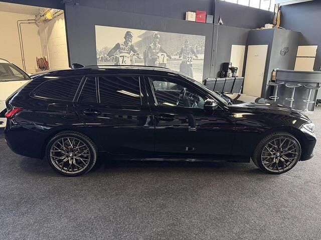 Occasion BMW 330 Executive 184 PK (135 kW) 2021 Zwart Stationwagen