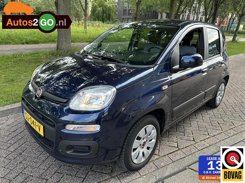 Blauw Gebruikt 2018 Fiat Panda Lounge Hatchback | € 8.245 (Eerlijke prijs) - Afbeelding 1/4