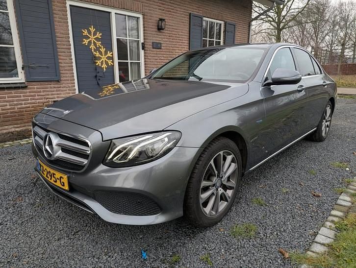 Gebruikt 2016 Mercedes E350 | € 19.945 (Super prijs) - Afbeelding 1/4