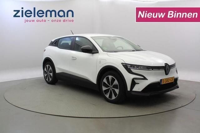 Wit Gebruikt 2023 Renault Mégane Evolution Hatchback | € 24.345 (Super prijs) - Afbeelding 1/4