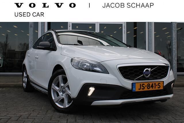 Occasion Volvo V40 Momentum 154 PK (113 kW) 2016 Wit Hatchback