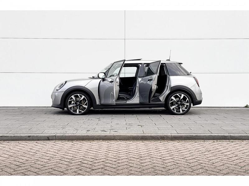 Occasion Mini Cooper 156 PK (114 kW) 2025 Grijs Hatchback
