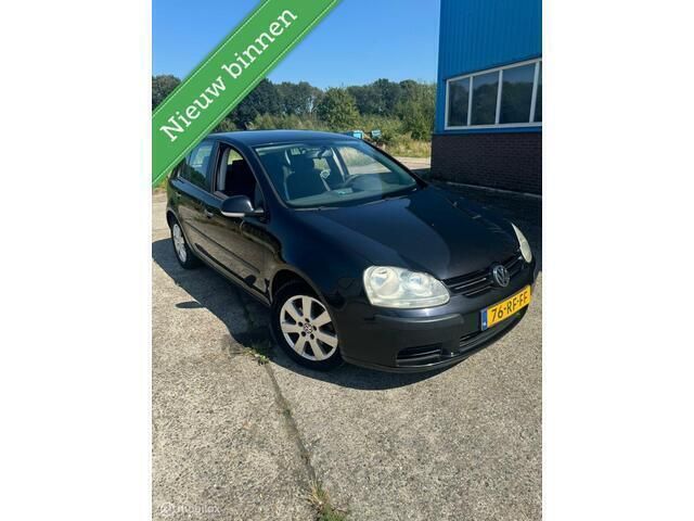 Zwart Gebruikt 2005 VW Golf IV Comfortline Hatchback | € 1.750 (Iets duurder) - Afbeelding 1/4