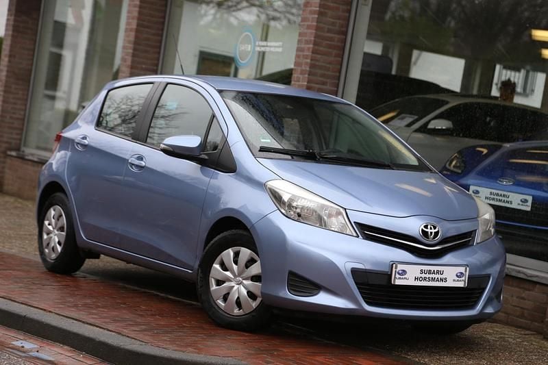 Occasion Toyota Yaris 69 PK (50 kW) 2013 Blauw (metallic) Hatchback