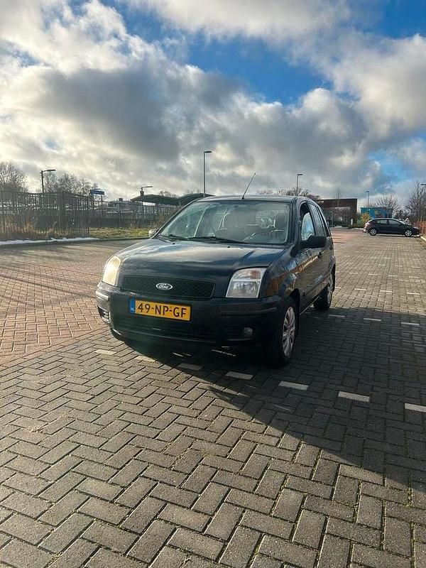 Occasion 2004 Ford Fusion | € 1.199 (Goede deal) - Afbeelding 1/4