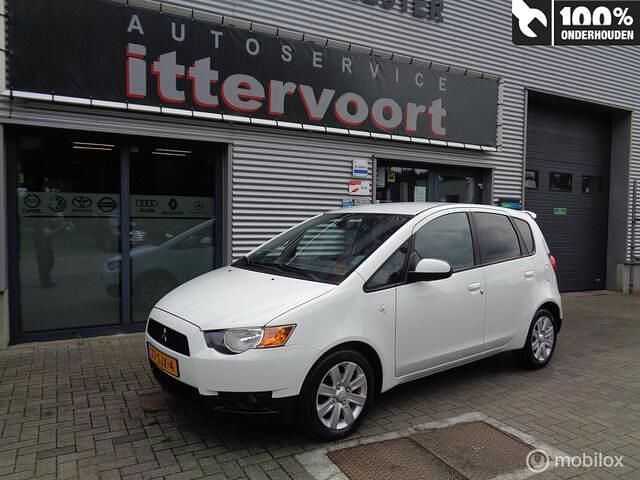 Wit Gebruikt 2011 Mitsubishi Colt Edition Hatchback | € 2.750 (Eerlijke prijs) - Afbeelding 1/4