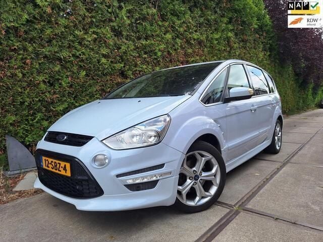 Wit, metallic lak Gebruikt 2011 Ford S-MAX Titanium MPV | € 3.600 (Goede deal) - Afbeelding 1/4