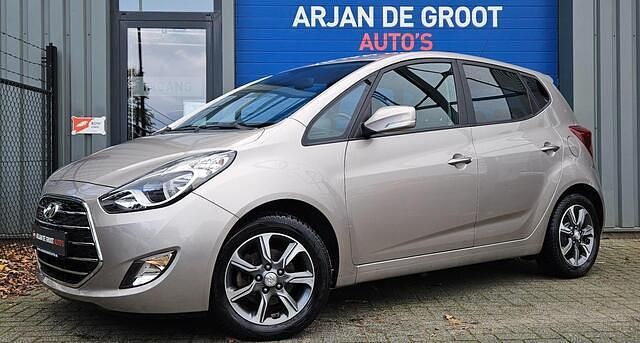 Grijs Gebruikt 2016 Hyundai ix20 Hatchback | € 15.650 (Iets duurder) - Afbeelding 1/4