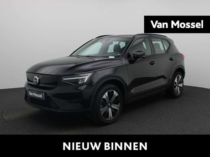 Zwart Gebruikt 2022 Volvo XC40 Core SUV | € 30.900 (Super prijs) - Afbeelding 1/4